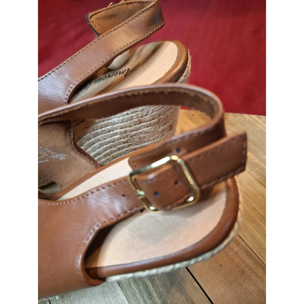 American Eagle Tan Faux‎ Leather Espadrille Wedge Sandals Women Size 8 159833